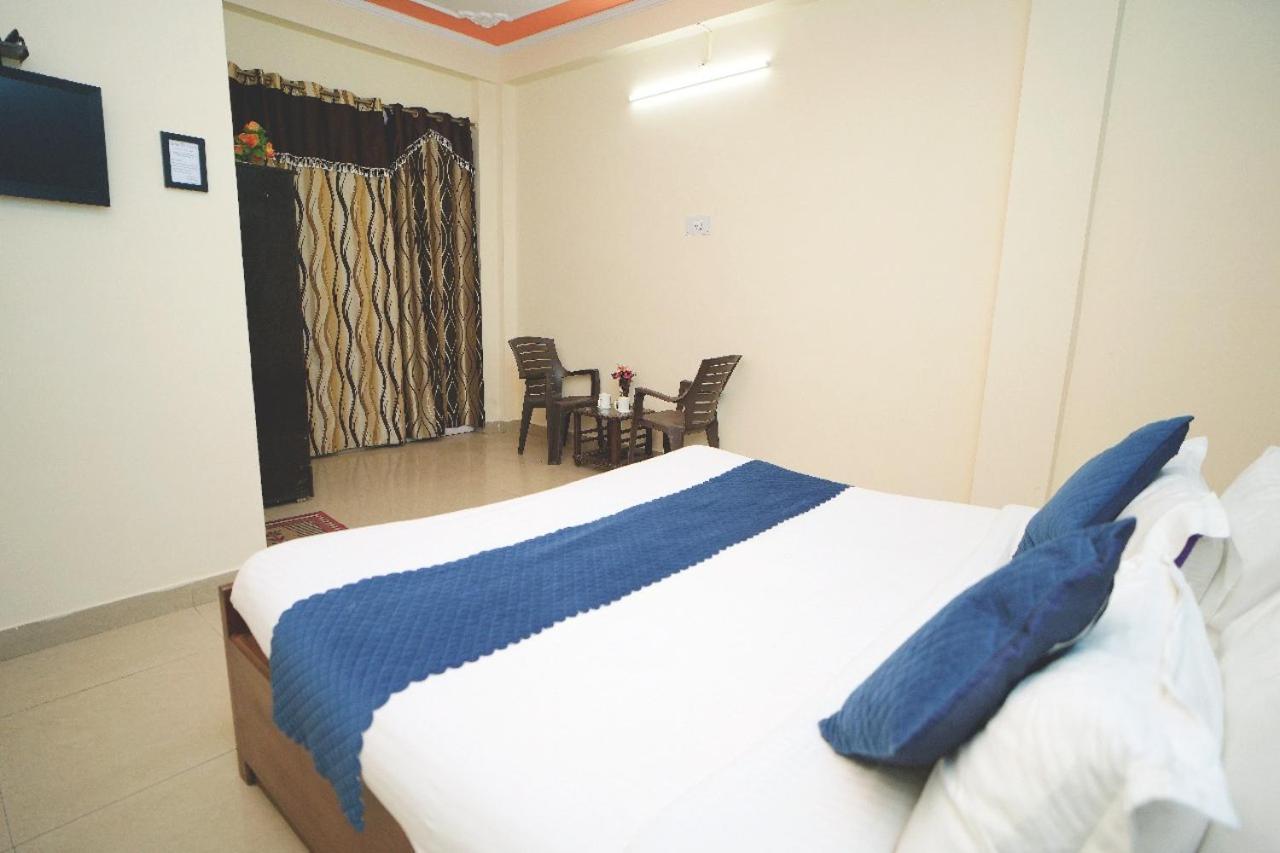 Hotel Kasauli View Cafe Restaurant Open Terrace Mountain View エクステリア 写真